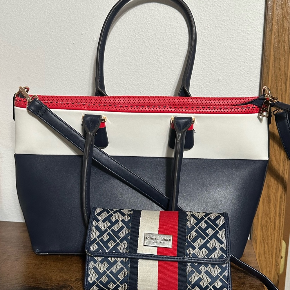 Tommy Hilfiger Purse with matching Wallet